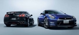 vue avant et arrière de la nissan gt-r après son restylage