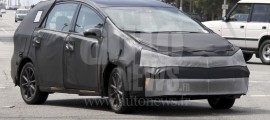 Spy-Shots of toyota prius monospace