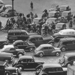 Le problème de pollution automobile et la voiture électrique, on en parlait déjà il y a 40 ans ! Un embouteillage à Paris durant une grève en 1951