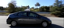 la toyota prius, la google car vue de profil