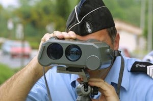La marge d’erreur légale lors d’un contrôle de vitesse jumelles radar laser