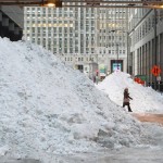 montagne de neige montagne de neige 150x150 Chicago sous lune des plus grosses tempêtes de neige de son histoire