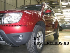 Un Dacia Duster 4×4 avec un tarif un peu plus élevé ? aile gauche dacia duster