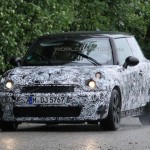 La future Mini Cooper va prendre de l’embonpoint mini cooper photo espion
