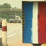 Pour votre (in)sécurité… racket automatique ! un radar automatique tagué aux couleurs du drapeau français