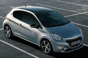 La Peugeot 208 redevient la petite citadine des villes la peugeot 208 dans sa finition sport premium