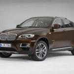 Le restylage du BMW X6 dévoile un M50d 3 litres tri-turbo ! le bmw x6 2012 en vue 3/4 avant