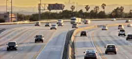 une autoroute près de lors angeles aux usa