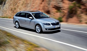 Skoda Octavia Combi 2013 : un break sobre et élégant le break skoda octavia combi sur la route