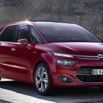 le citroen c4 picasso en vue 3/4 avant