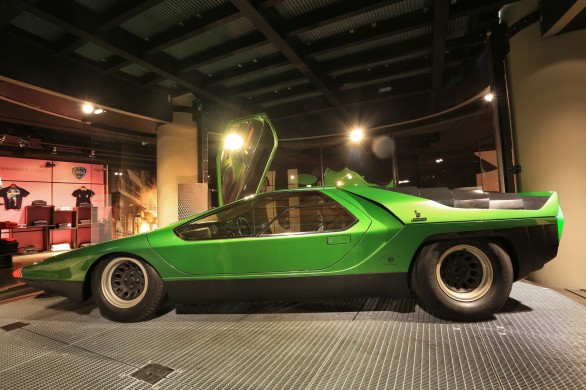 profil Alfa Romeo Carab