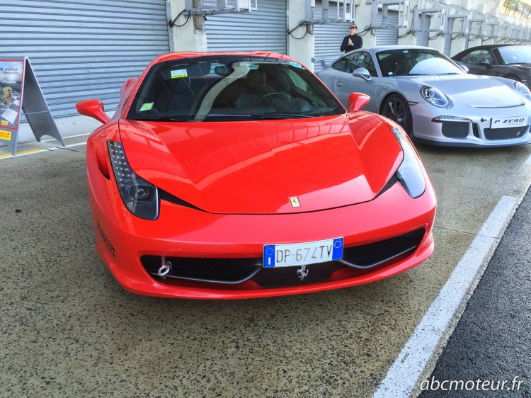 Ferrari 458 Italia Spider couverte