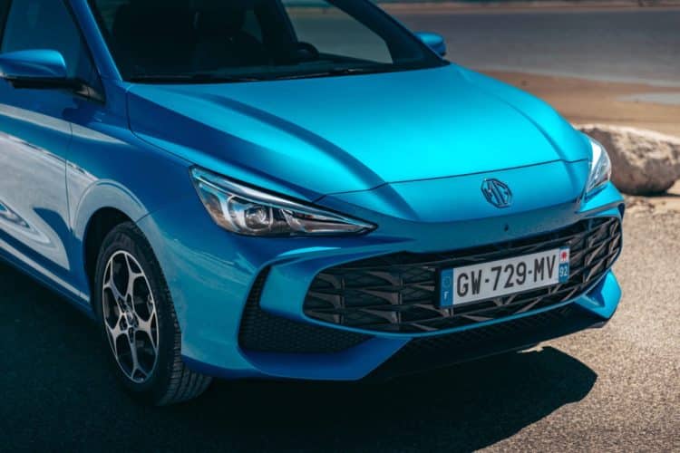 La MG3 Hybrid + a de nombreux angles très "anguleux"
