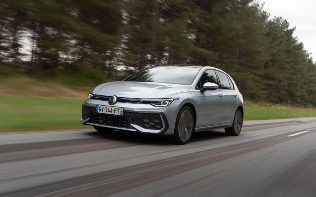 Essai Volkswagen Golf GTE (2024) : plus puissante qu&rsquo;une GTI mais est-elle vraiment meilleure ?